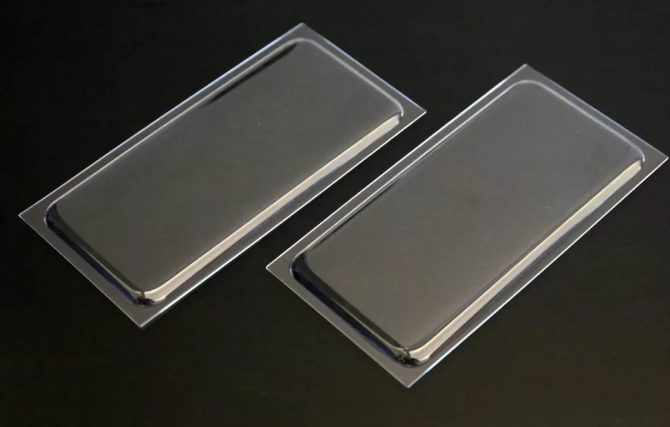 安騰185T注塑機(jī)演示5G手機(jī)背蓋